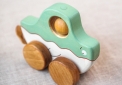 деревянная игрушка кораблик